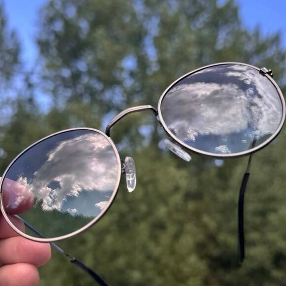 Free people far out round sunglasses grey gray lenses - Picture 3 of 11